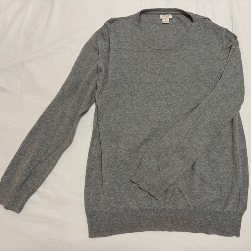 J. Crew gray crewneck knit sweater s small button